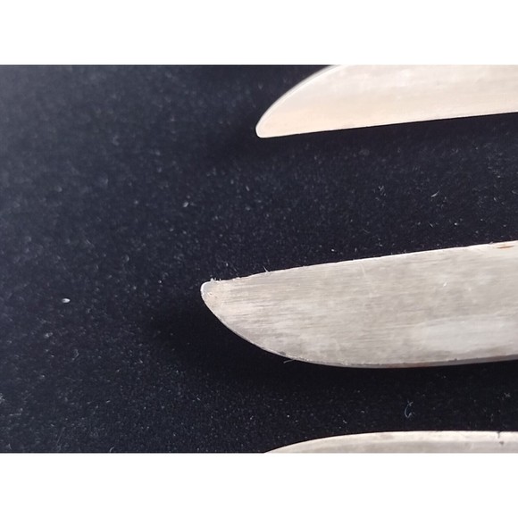 Vintage 1847 Rogers Bros Set of 4 Silverplate Flatware Fruit Knives - Picture 7 of 7